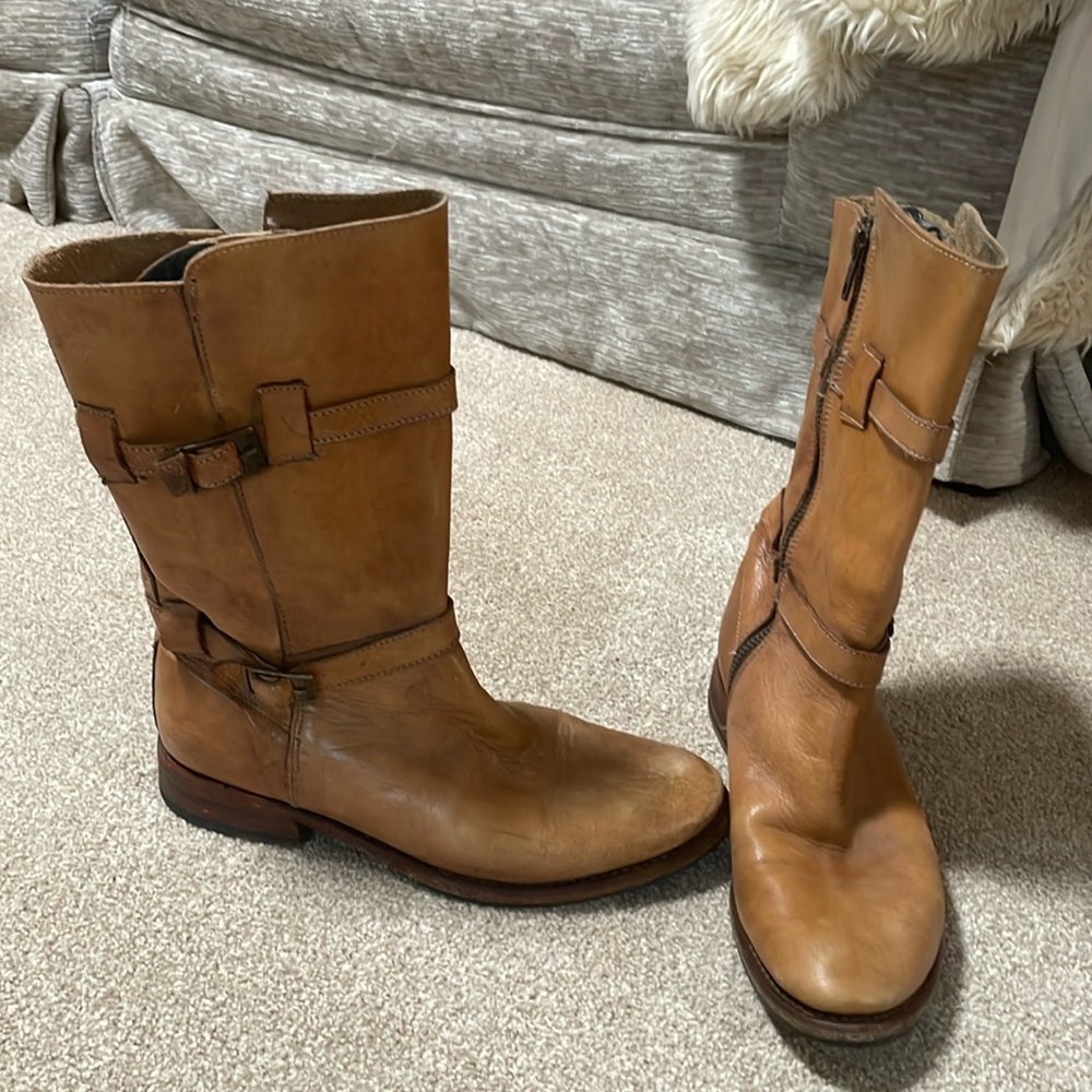 Bedistu boots!